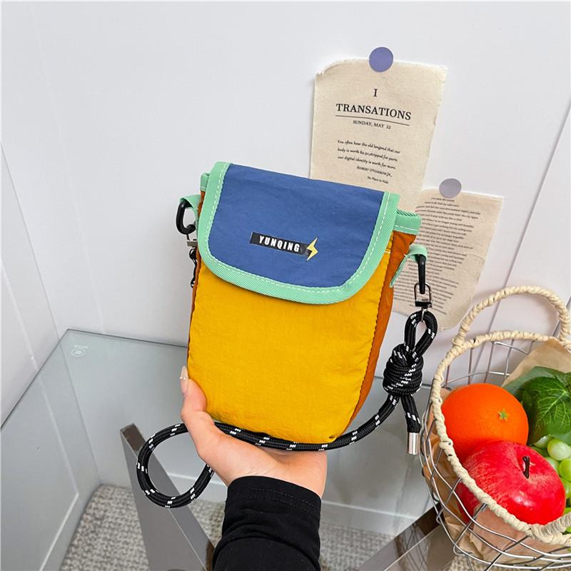Farbblock-Nylon-Umhängetasche, – Tech Wear Accessories Bewertung und Preis